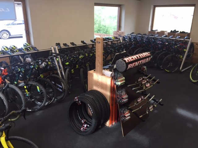 David's Rental Ski & Bike-利维尼奥必去景点