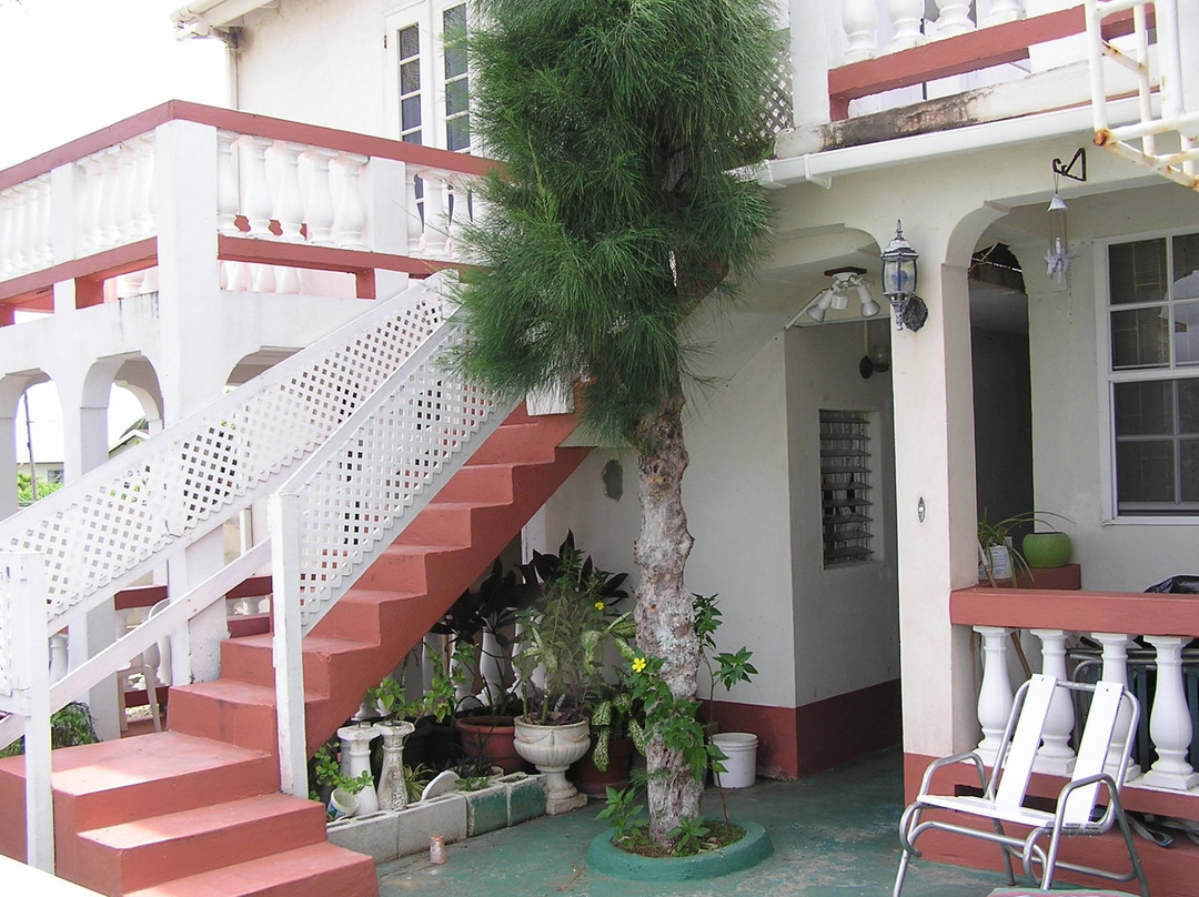 Breedy's Land Guest House (RonMar Guest House)主图