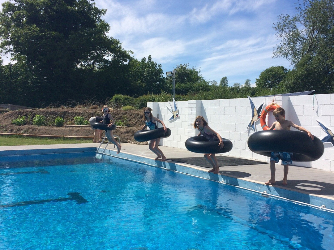 Moretonhampstead Community Swimming Pool景点图片