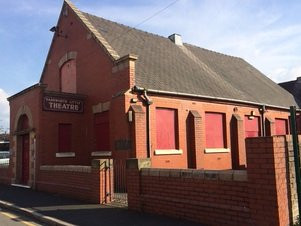 Farnworth Little Theatre景点图片