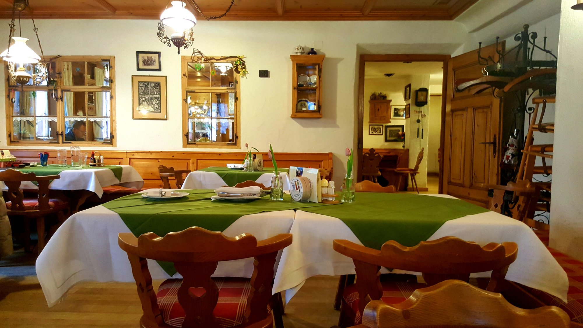 Hotel-Gasthof Adler-餐饮