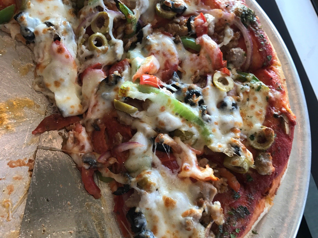 Jones Creek餐馆和美食-Center Court Pizza & Brew