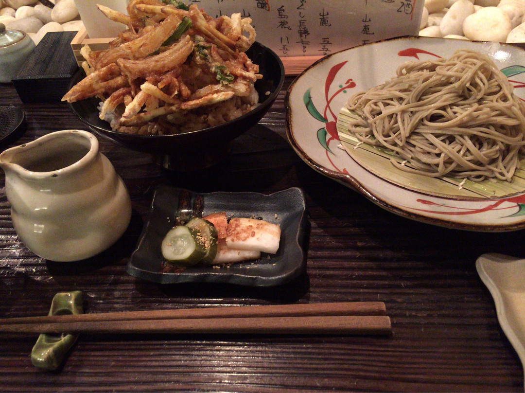 山鹿市餐馆和美食-Teuchi Sobatakagi