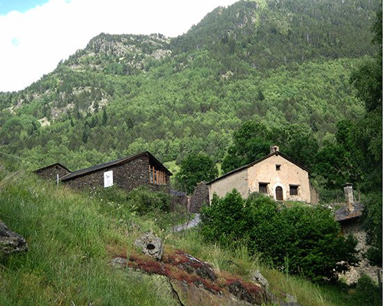 Església de Sant Pere del Serrat景点图片