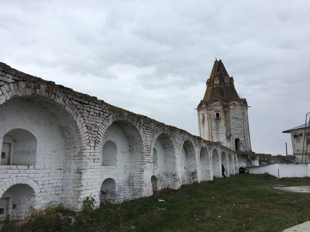 Dalmatovo Monastery景点图片