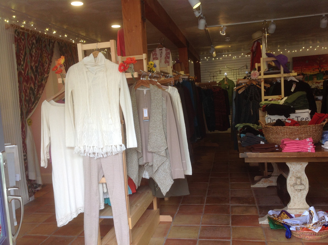 Fair Trade Outfitters景点图片