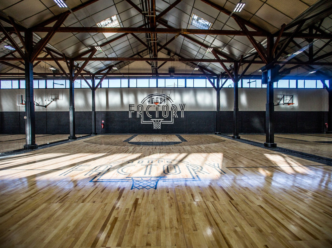 欧贝维利耶旅游景点-Hoops Factory