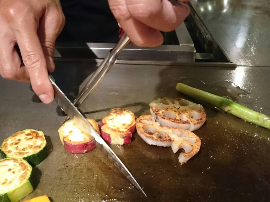 鉄板焼 でんすや