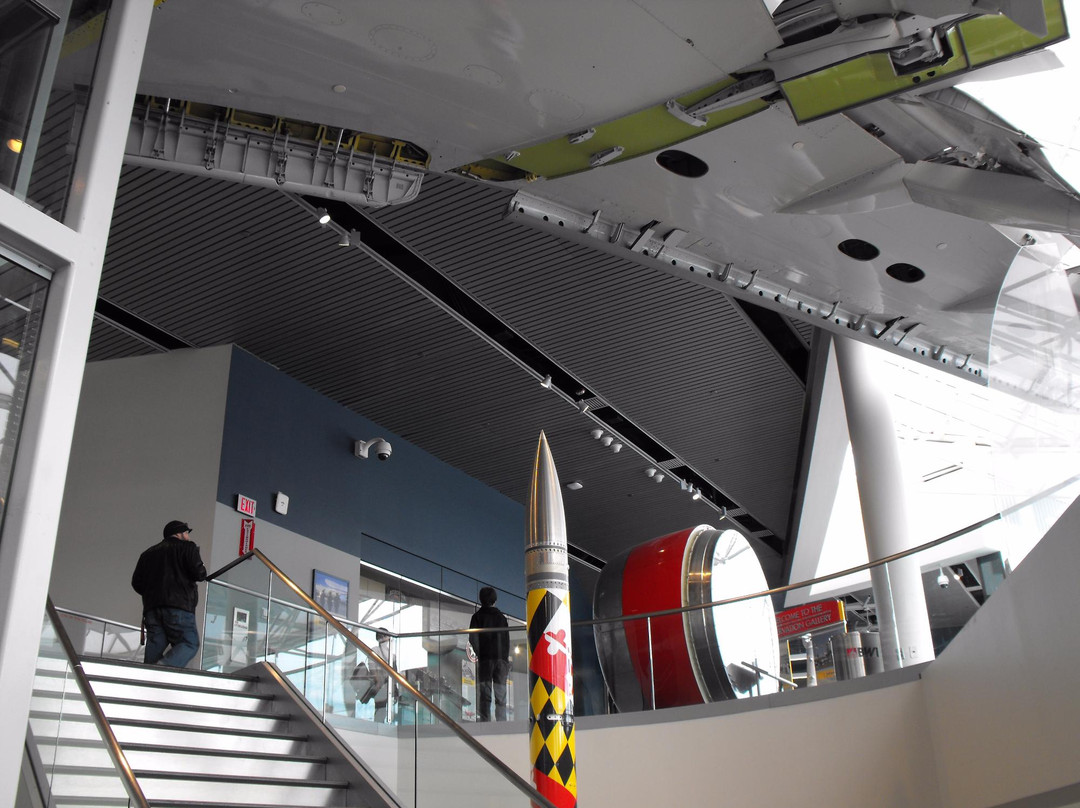 The Observation Gallery at BWI Marshall景点图片