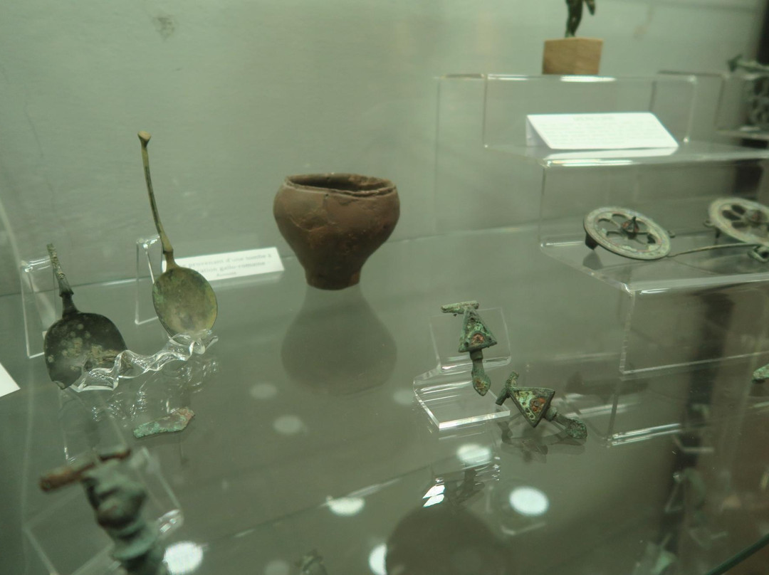 Musee des costumes et des traditions populaires-Saint-Jean-de-Maurienne必去景点