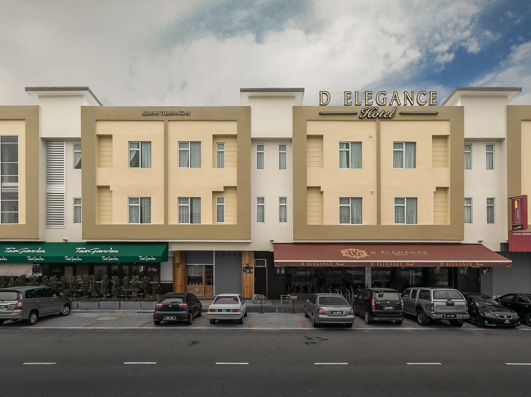 D Elegance Hotel主图