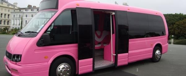 Shockwave Land Cruisers-普利茅斯必去景点