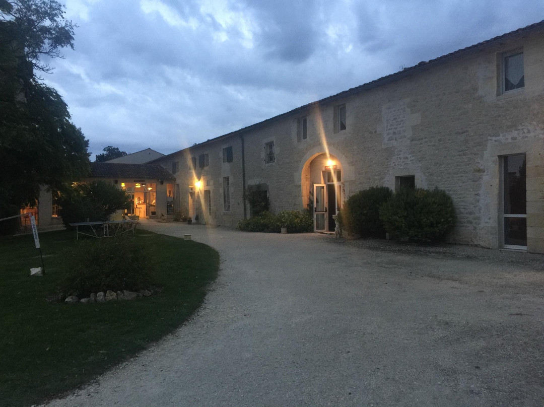 Chateau De Laleard主图