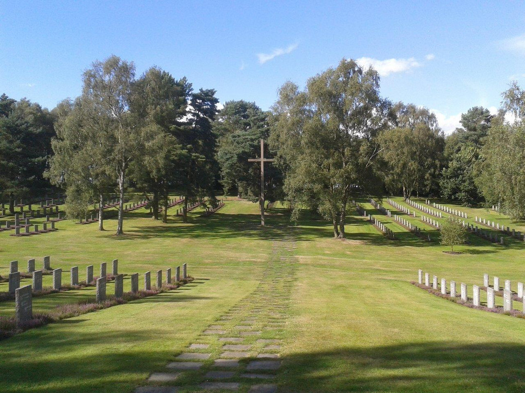 German Military Cemetery景点图片
