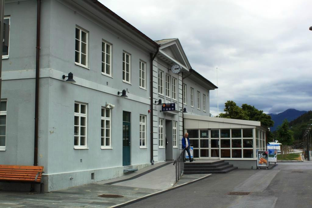 Andalsnes Tourist Information-安道尔尼斯必去景点