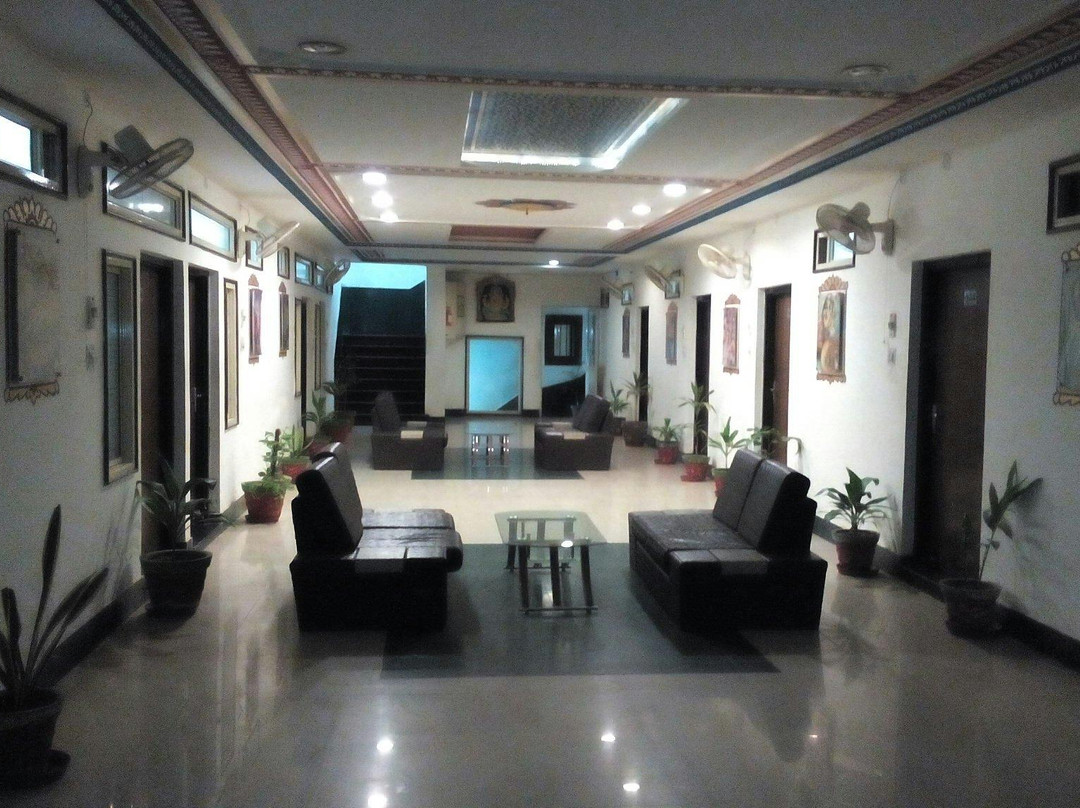 Hotel Karauli Ajay & Krishna Bhog Restaurant主图