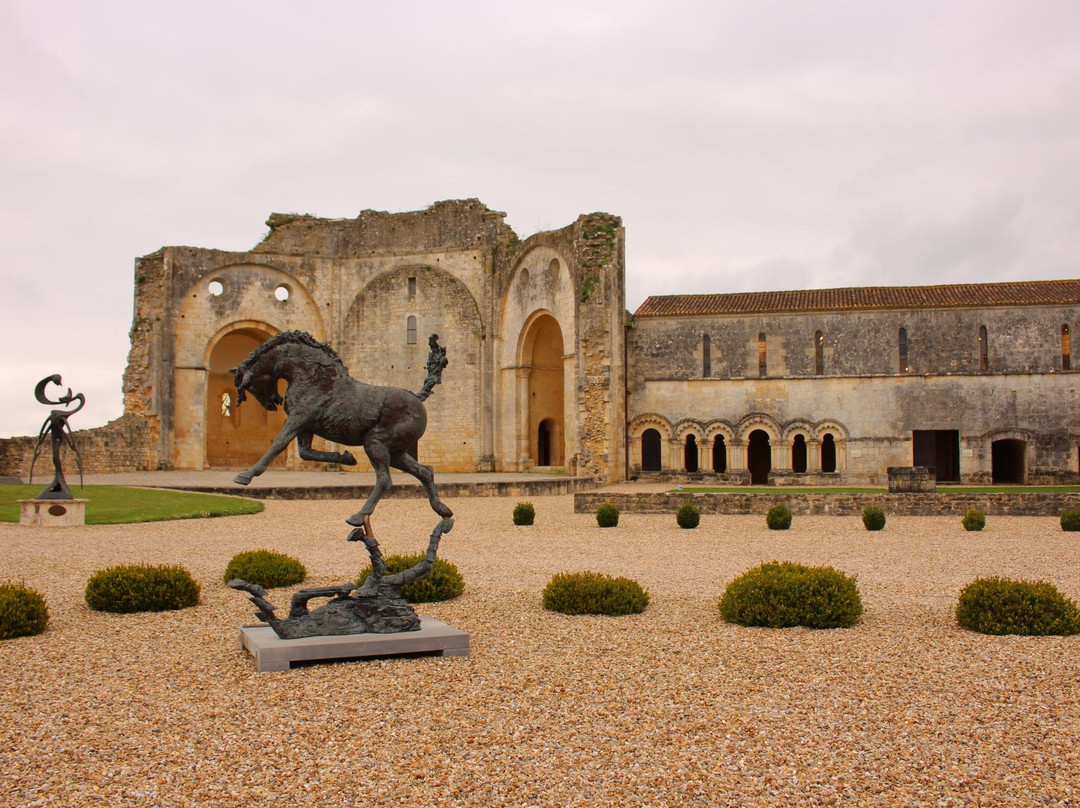Abbaye d'Art de Trizay景点图片