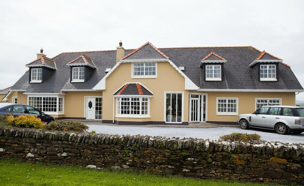 Bambury's Guesthouse
