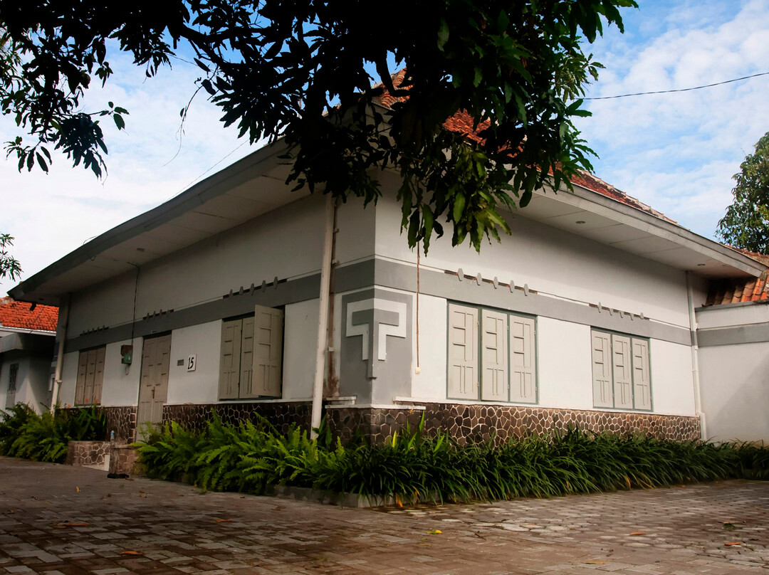 Ndalem Mantrigawen主图