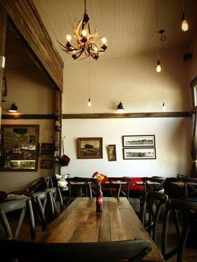 Riverhurst餐馆和美食-Little Red Market Cafe