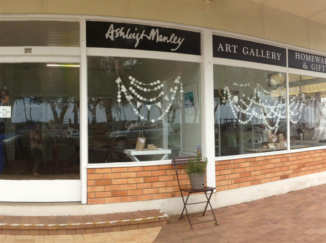 Ashleigh Manley Art Gallery Homewares & Gifts景点图片