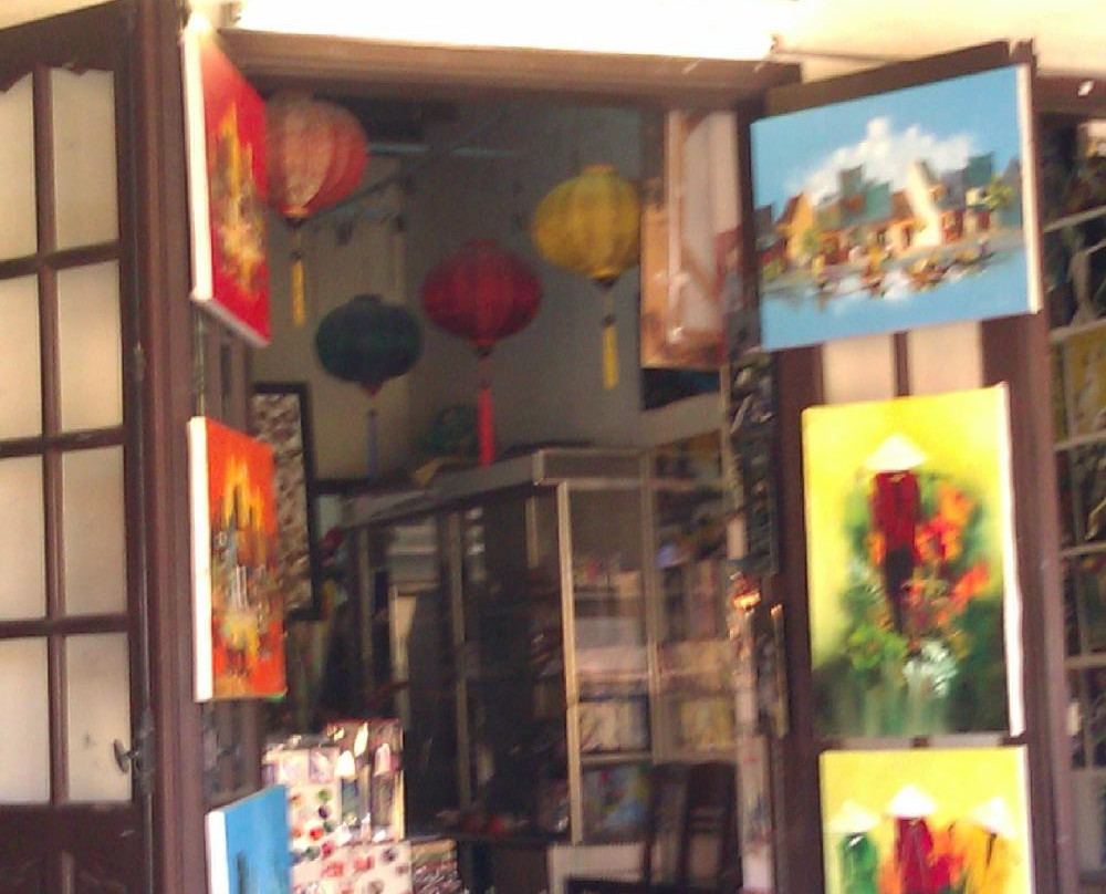 Phuoc Thinh Souvenir Shop-会安必去景点