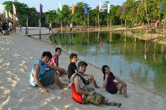 Surip Beach-Bani必去景点