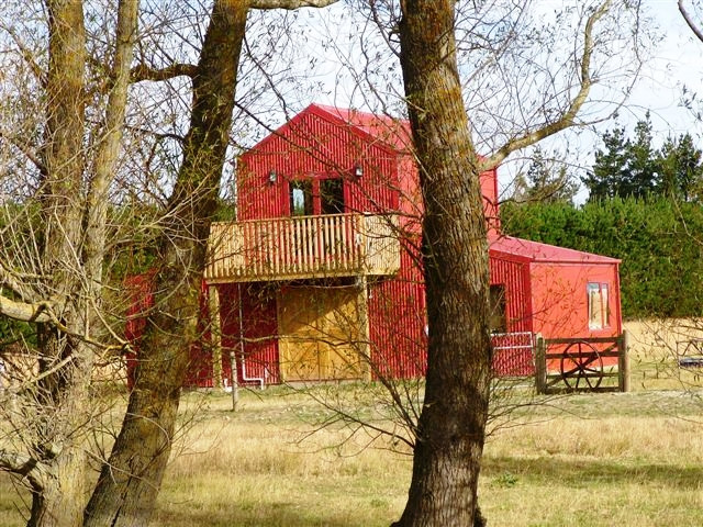Warwickz Farm  B & B