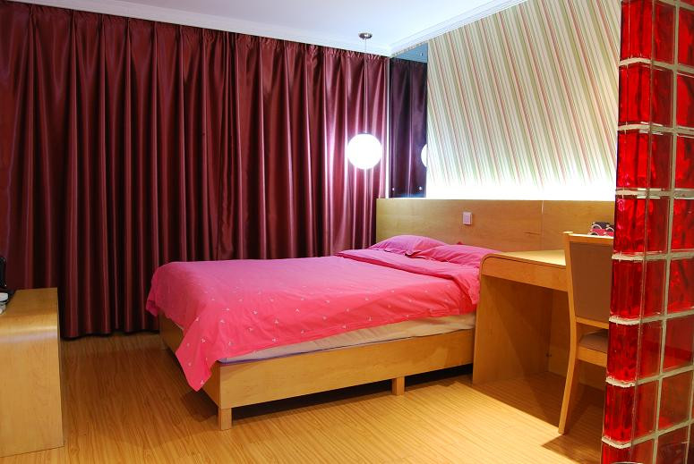 易佳时尚酒店主图