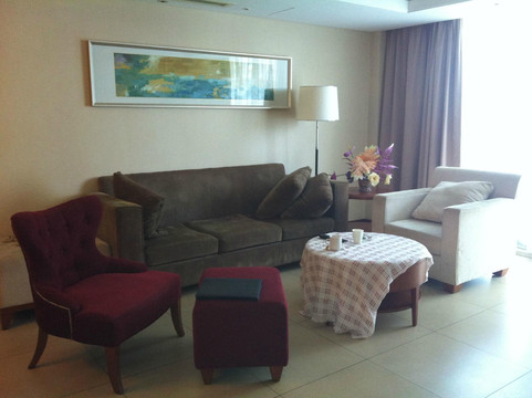 建屋豪生全套房酒店主图