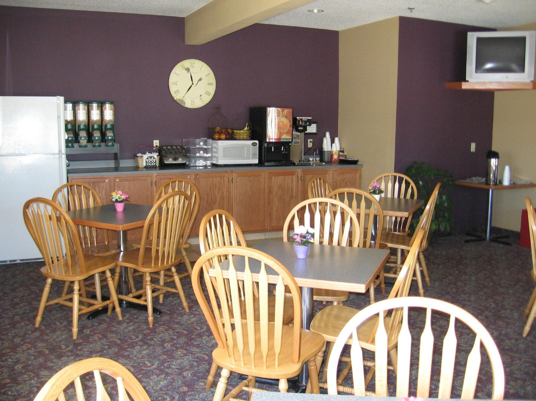 Pocahontas Inn & Suites主图