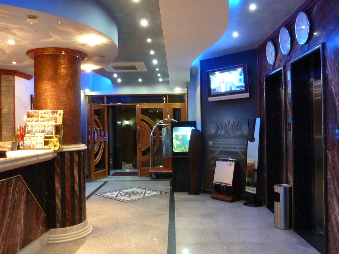 Alokhowa Hotel主图