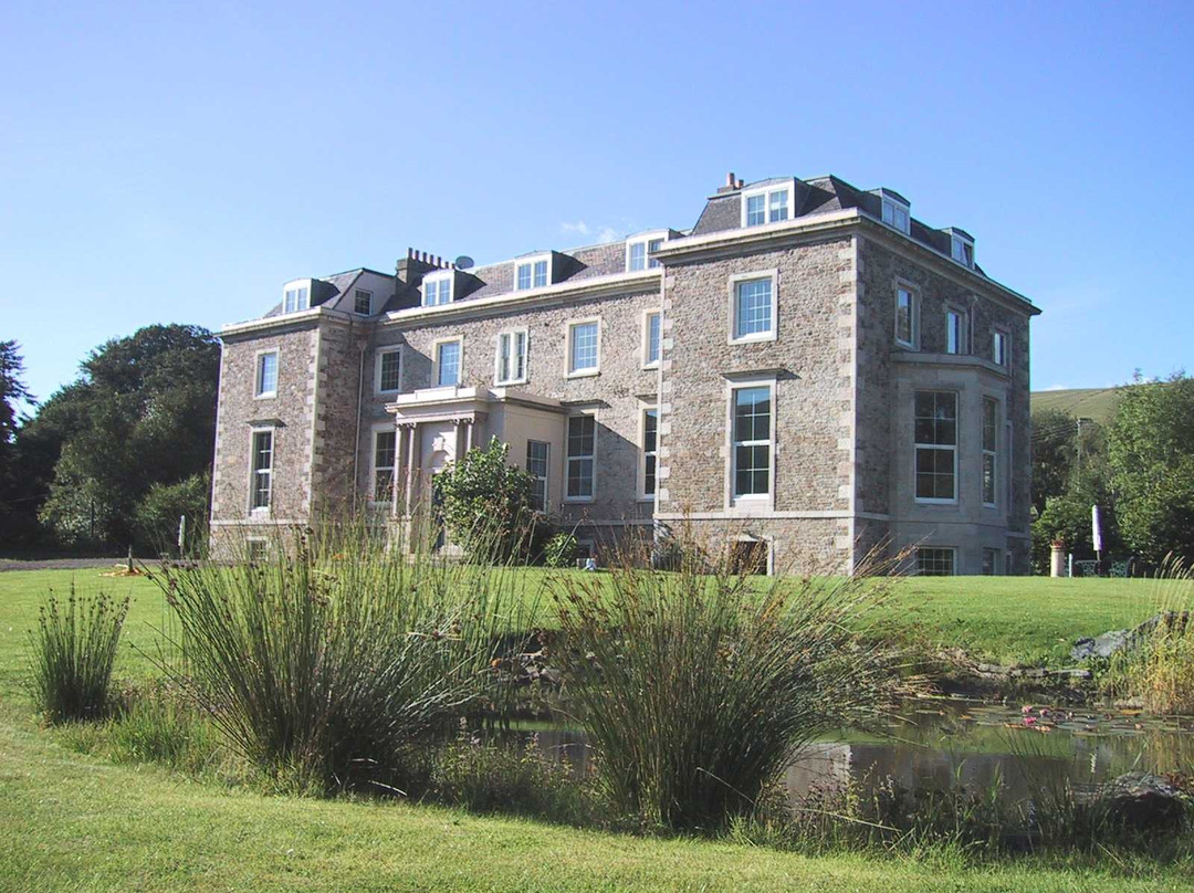Broadmeadows House Apartments