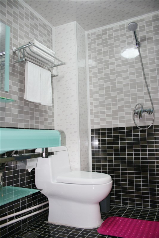 彦霖酒店邯郸陵园店主图