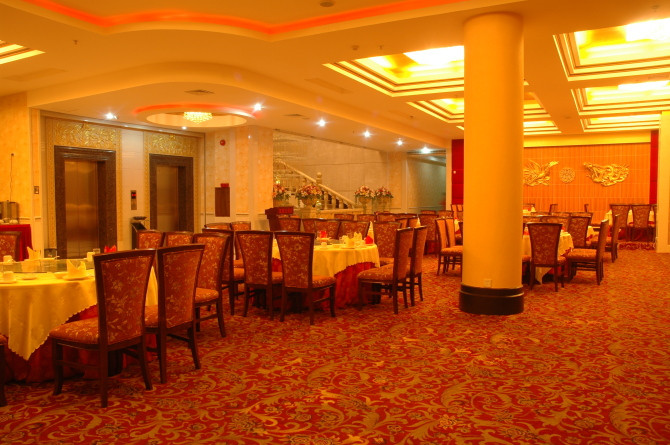 皇朝大酒店主图