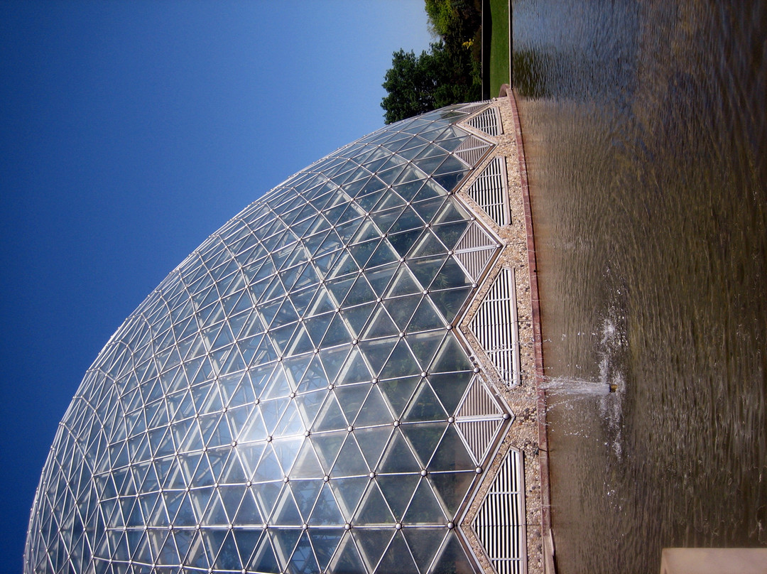 Mitchell Park Horticultural Conservatory (The Domes)-密尔沃基必去景点