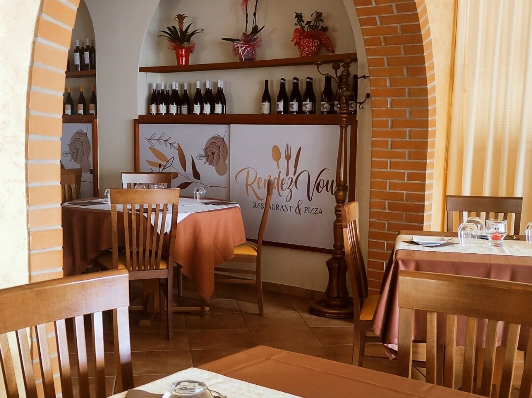 Rendez Vous Restaurant & Pizza