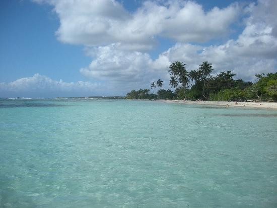 Plage de Bois Jolan景点图片