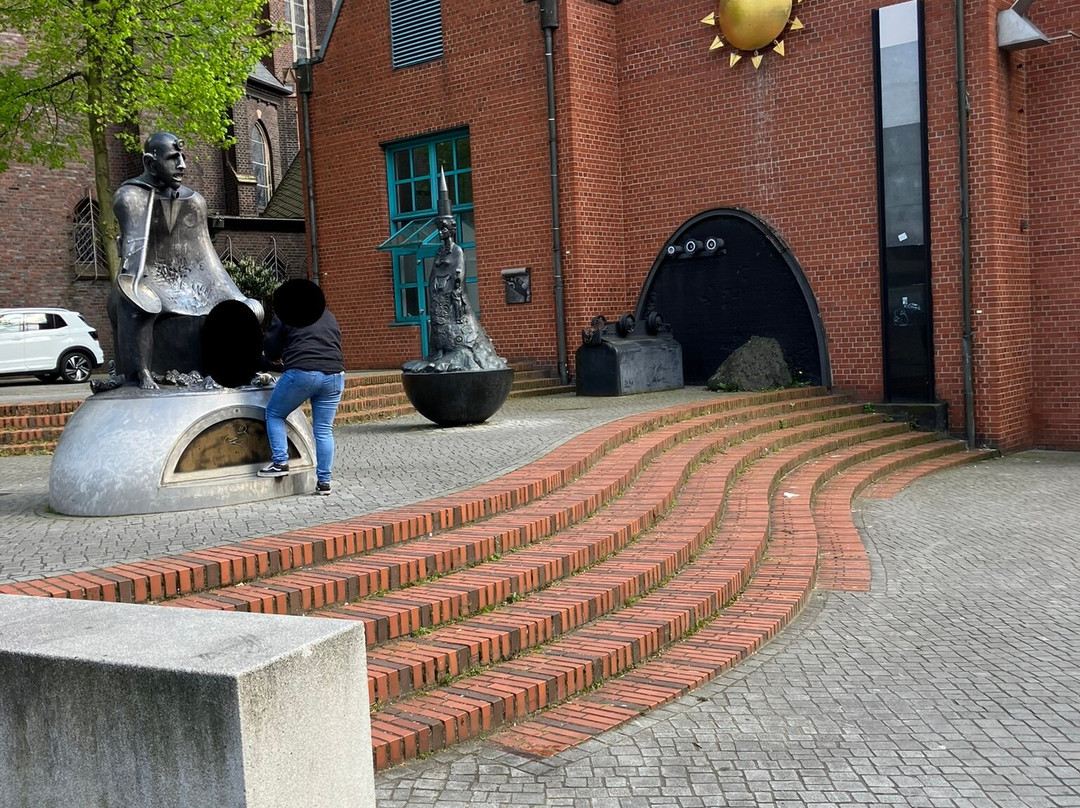 Skulptur des Bildhauers Jürgen Goertz景点图片