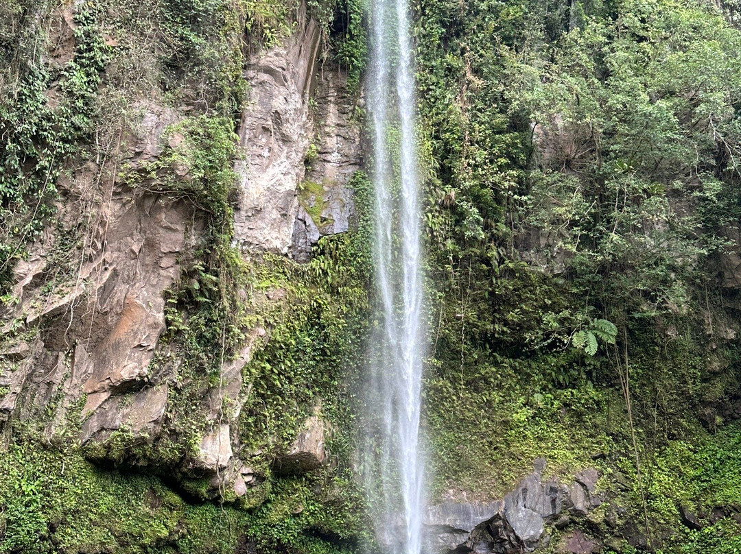 Katibawasan Falls-卡米金省必去景点