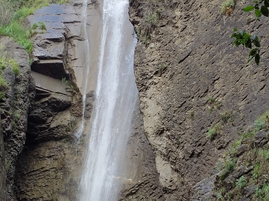 Cascade de l'Arpenaz-萨朗什必去景点