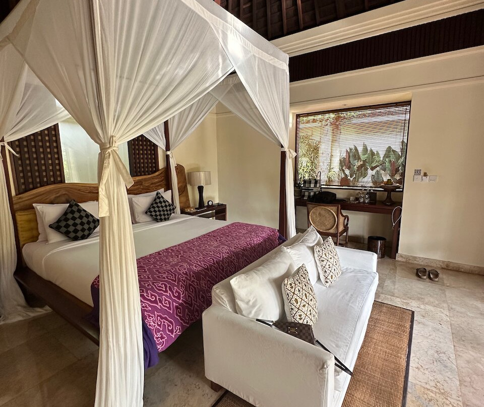 科玛内卡酒店主图