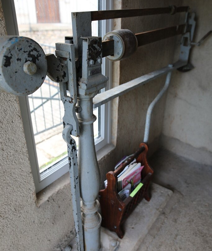 Poids public de Curtil-sous-Burnand-Curtil-sous-Burnand必去景点