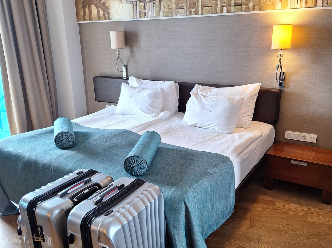 Commodore Elite Suites & Spa主图