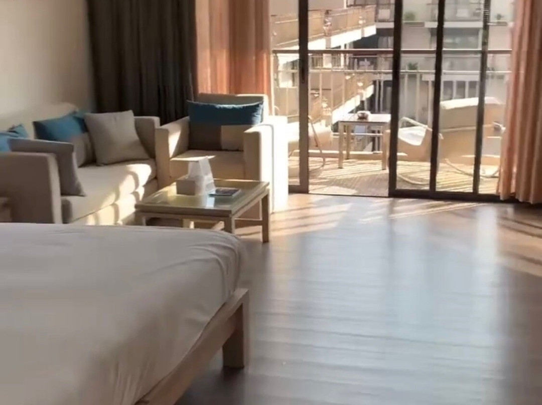 班拉迈海滩度假村主图