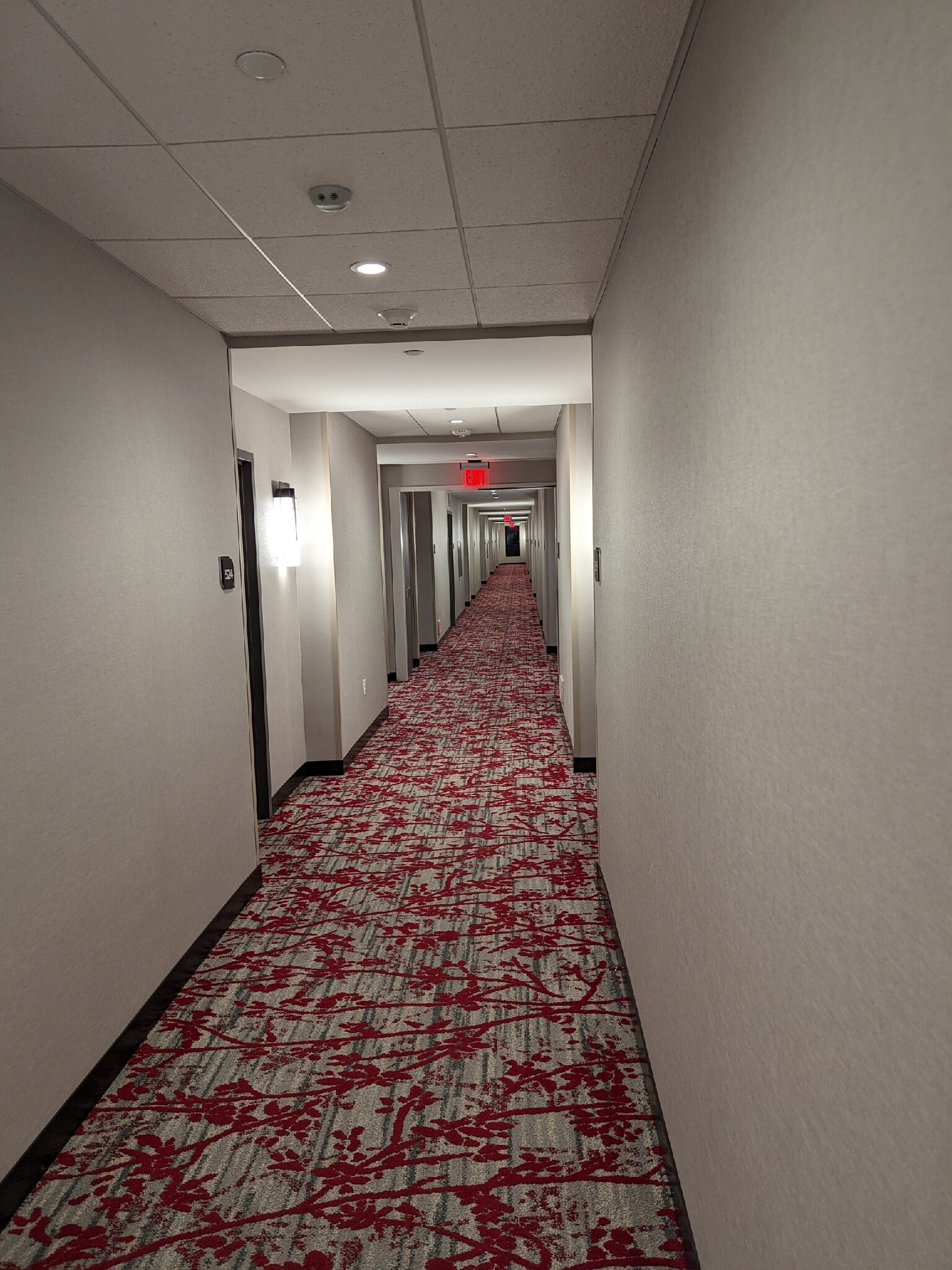 Hilton Garden Inn Pomona-官方