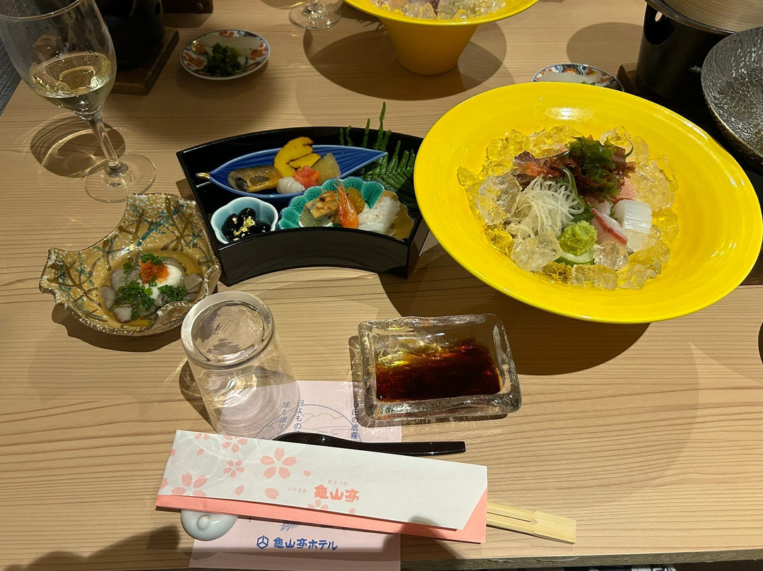 龟山亭酒店主图