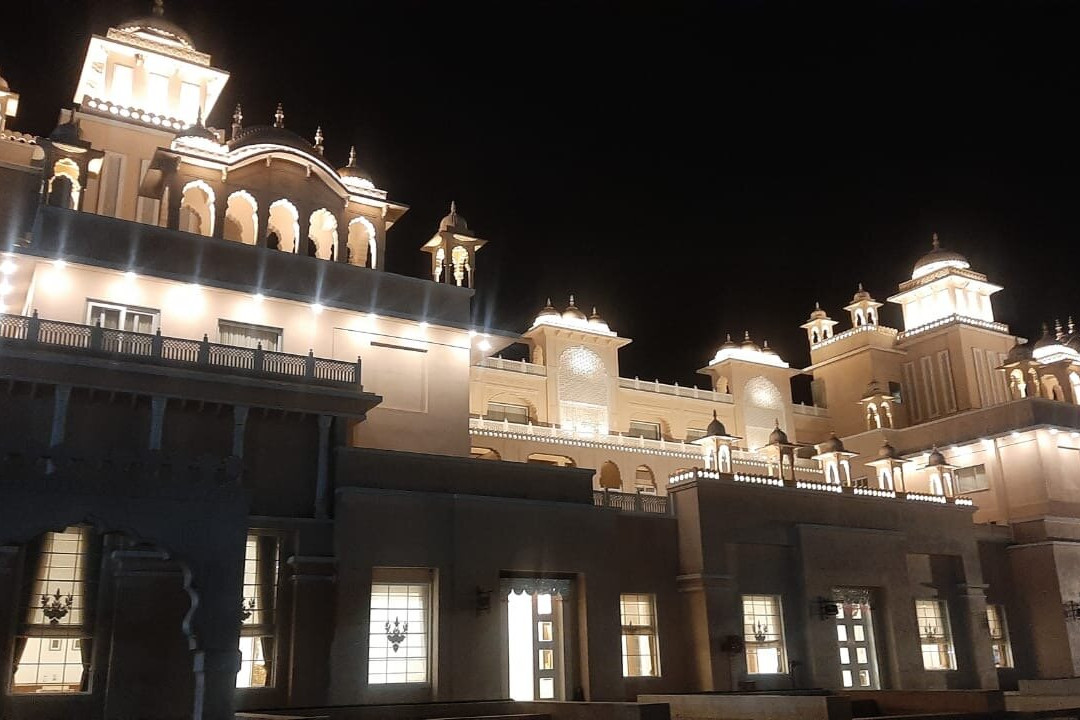 The Utopia Resort主图