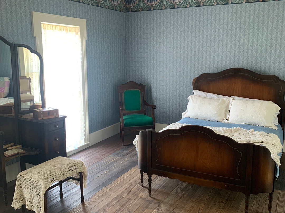 Opal Lawrence Historical Park-梅斯基特必去景点