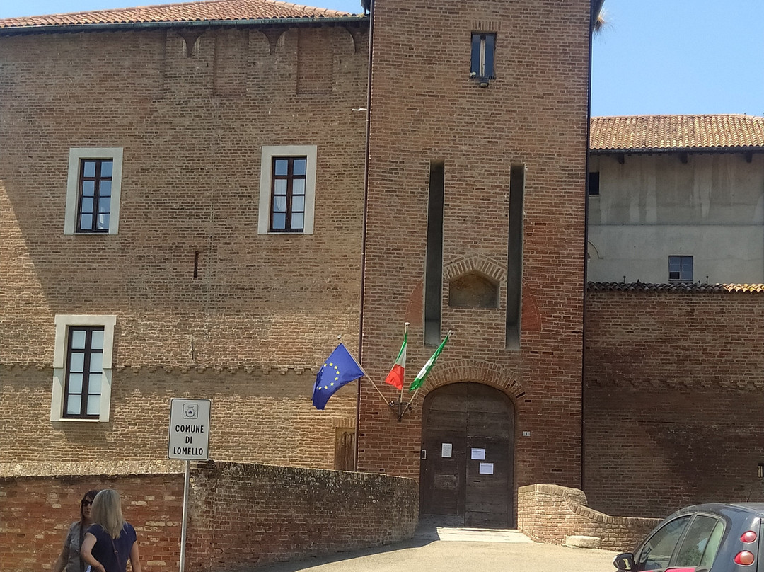 Castello Crivelli-Lomello必去景点